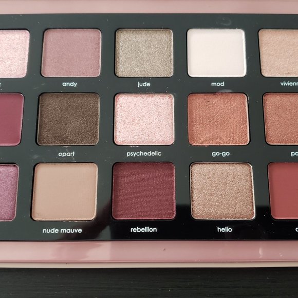 NATASHA DENONA ENCHANTING RETRO EYES PALETTE $80 - Picture 14 of 14